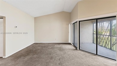 Beautifully maintained lakefront condo featuring 2 bedrooms and - photo 8