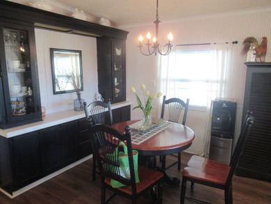 Welcome to Forest Lake Estates!! A 5-star 55+plus gated - photo 12