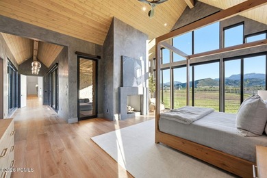 Set on more than four pristine acres beneath the iconic backdrop - photo 14
