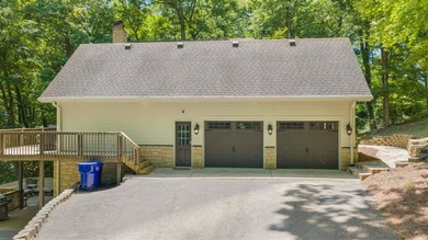 Exceptional lakefront living with room for everyone! This 5BR/3 - photo 16
