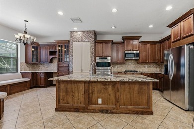 Welcome to this beautifully maintained 4-bedroom, 4-bath home in - photo 17