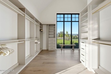 Set on more than four pristine acres beneath the iconic backdrop - photo 19