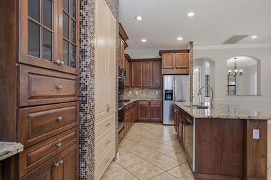 Welcome to this beautifully maintained 4-bedroom, 4-bath home in - photo 20