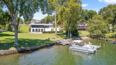 Lake Home For Sale in Soddy Daisy, Tennessee