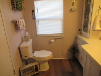 Welcome to Forest Lake Estates!! A 5-star 55+plus gated - photo 31