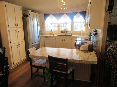 Welcome to Forest Lake Estates!! A 5-star 55+plus gated - photo 32