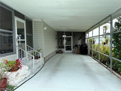 Beautifully updated 2-bedroom, 2-bath manufactured home located - photo 3