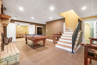 Exceptional lakefront living with room for everyone! This 5BR/3 - photo 33