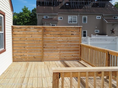 Welcome to 50 Raymond Place! An adorable well maintained 4 - photo 37