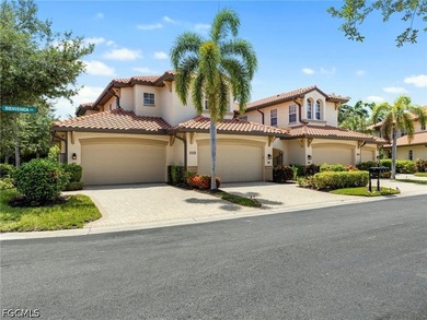 Stunning top-floor coach home in Coronado at Gulf Harbour Yacht - photo 1