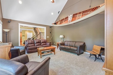 Exceptional lakefront living with room for everyone! This 5BR/3 - photo 46
