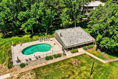 SELLERS WILL PAY TWO MONTHS OF HOA DUES. Welcome to easy - photo 48