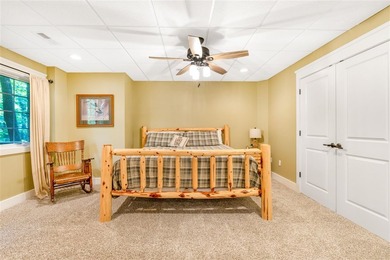 Exceptional lakefront living with room for everyone! This 5BR/3 - photo 50