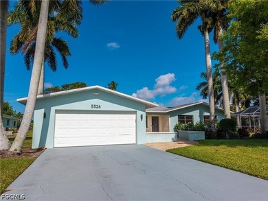 A Truly Unique Cape Coral Property! Welcome to *Tradewinds*, a - photo 3