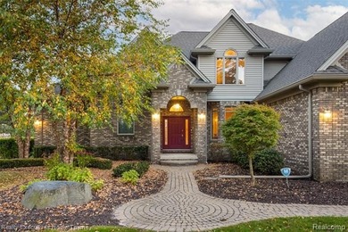 Located on one of Golfside's most desirable lots, this custom R - photo 2