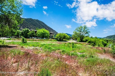 A rare opportunity to acquire 2.62 commercially zoned acres with - photo 12