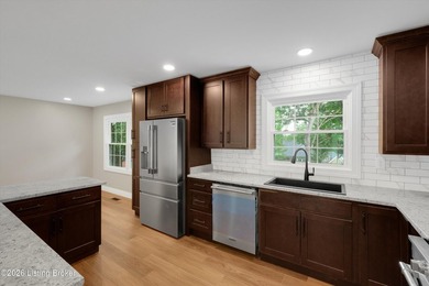 Awesome, immaculate, spacious 4 BR, 3 BA home w/ park-like 1/3 - photo 14