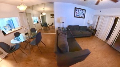 Welcome to sunny Boynton Beach! This move-in-ready 2-bed/2-bath - photo 4