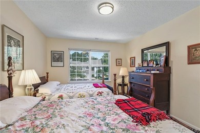 Welcome to this spacious 4-bedroom, 2.5-bath townhome in - photo 31