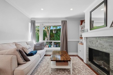 Beautifully renovated end-unit townhome in the highly - photo 2