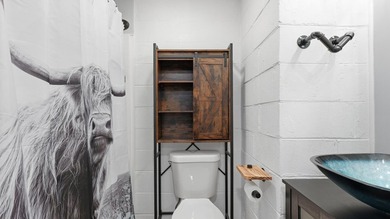 Perfectly positioned just minutes from downtown Chattanooga and - photo 49