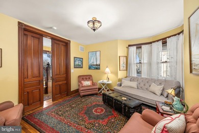 Rare piece of history, Dr. John Hopkins House, Old world - photo 14