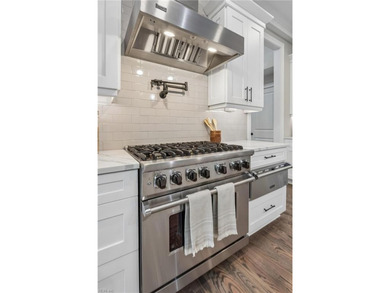 KINGSMILL WATERFRONT - Stunning new construction on a large - photo 17