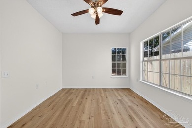 UPDATED 3 bedroom/2 bath home with nearly 1,350 square feet, and - photo 20