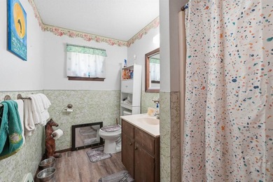 Charming 1982 home nestled on just over 2 acres in Higden, AR -- - photo 21