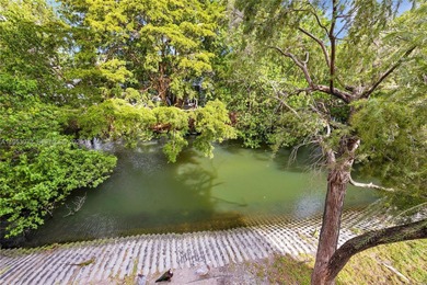 Bright, spacious and well maintained 1/1 condo in the heart of