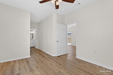 UPDATED 3 bedroom/2 bath home with nearly 1,350 square feet, and - photo 25