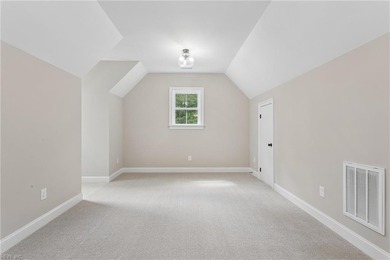 KINGSMILL WATERFRONT - Stunning new construction on a large - photo 25