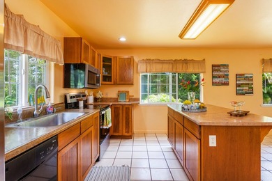 THIS IS THE ONE -- Move-in ready home, mature landscaping, fully - photo 9