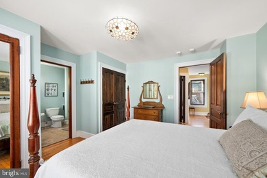 Rare piece of history, Dr. John Hopkins House, Old world - photo 32
