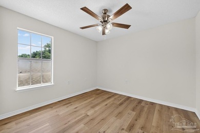UPDATED 3 bedroom/2 bath home with nearly 1,350 square feet, and - photo 35