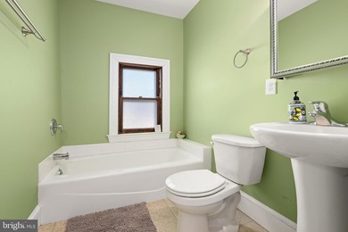 Rare piece of history, Dr. John Hopkins House, Old world - photo 40