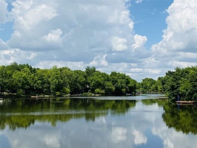 Are you looking for a perfectly level lot, directly on the - photo 5