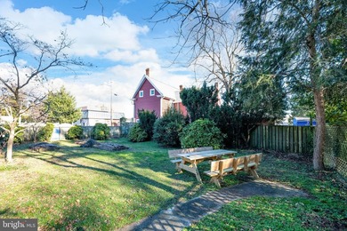 Rare piece of history, Dr. John Hopkins House, Old world - photo 49