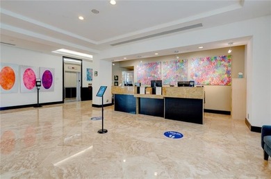 Great condo hotel unit in the heart of Fort Lauderdale. Located - photo 4