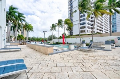 Great condo hotel unit in the heart of Fort Lauderdale. Located - photo 6