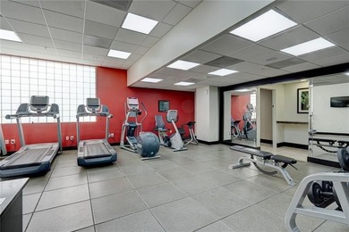 Great condo hotel unit in the heart of Fort Lauderdale. Located - photo 9