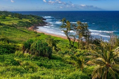 An incredible opportunity to own 6.58 acres of premier bluff-top - photo 4
