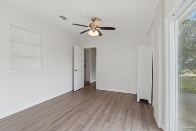 Move-in ready, beautifully renovated, and affordably priced - photo 20