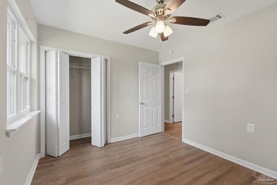 Move-in ready, beautifully renovated, and affordably priced - photo 22