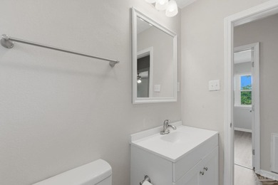 Move-in ready, beautifully renovated, and affordably priced - photo 24