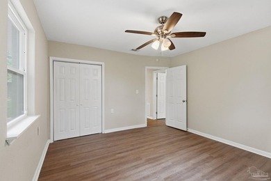 Move-in ready, beautifully renovated, and affordably priced - photo 28