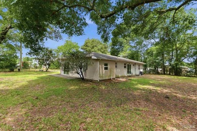 Move-in ready, beautifully renovated, and affordably priced - photo 32