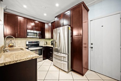 **SELLER IS MOTIVATED ** ROOF 2021, AC 2022 & ACCORDION SHUTTERS - photo 10