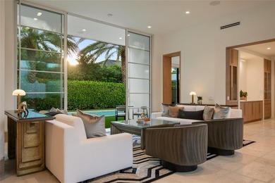 Conveniently situated near the Winter Park Country Club, this - photo 9