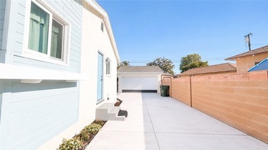 PROPERTY WILL DELIVER VACANT, Extensively renovated in 2024 - photo 3